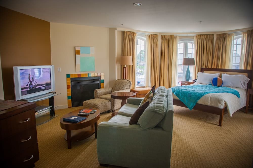 Hotel Blue