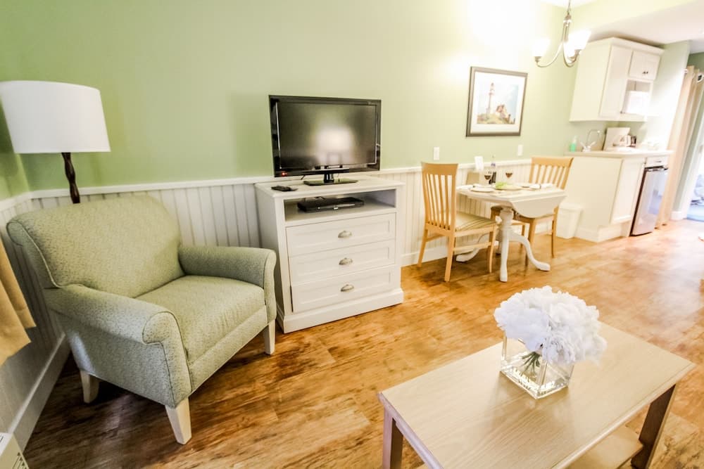 Holly Tree Resort