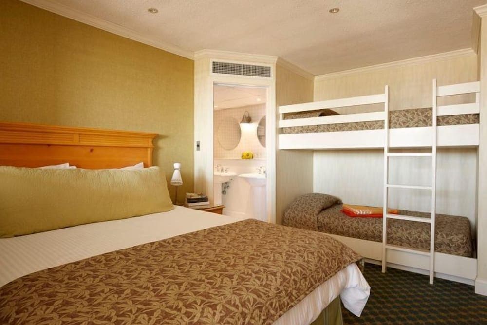 Oceanfront Pan American Hotel