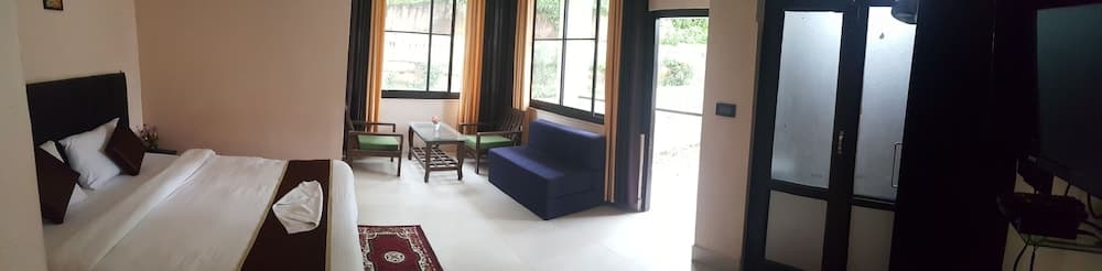 Corbett Hill Resorts  by OpenSky, Lansdowne