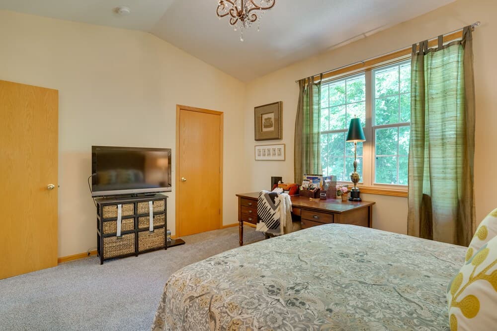 Lake Minnetonka Area Townhome < 1 Mi to Boat Ramp!