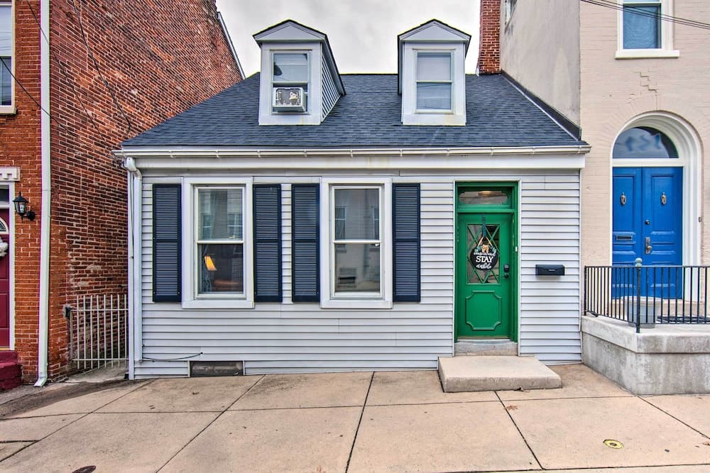 Central Lancaster Home < 1 Mi to Downtown!