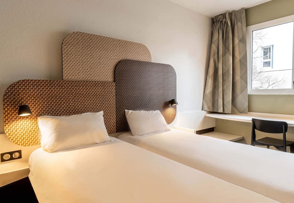 B&B HOTEL Chartres Centre Cathédrale