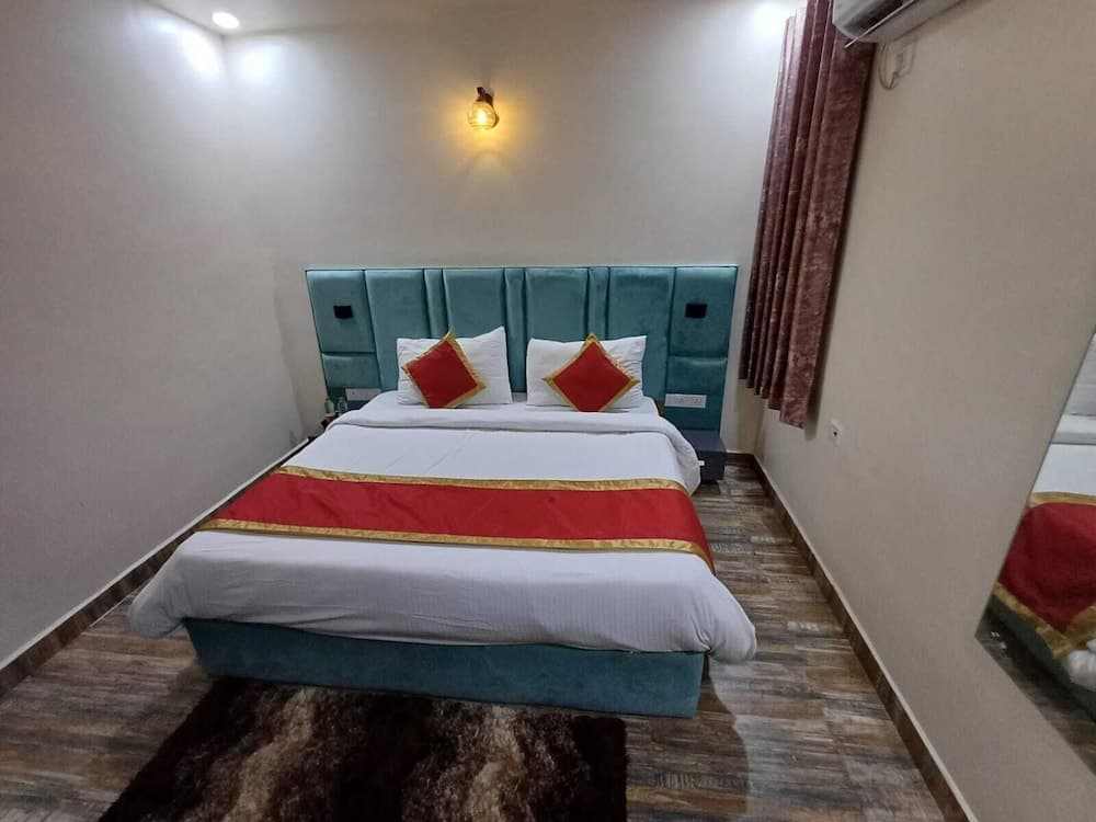 Sarla Hotel Inn