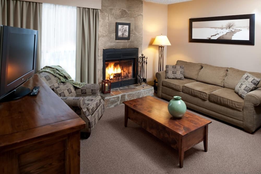 Maligne Lodge