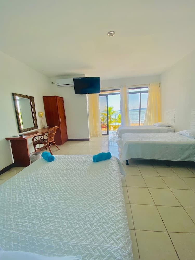 Hotel Las Brisas