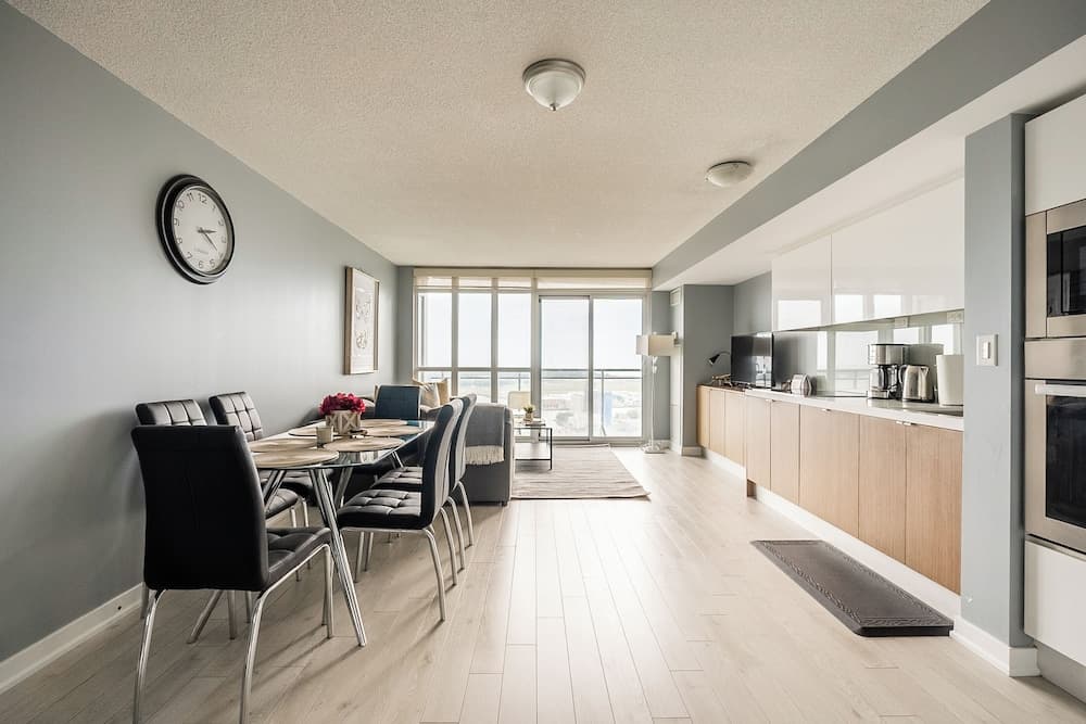 Elegant Downtown Apartments