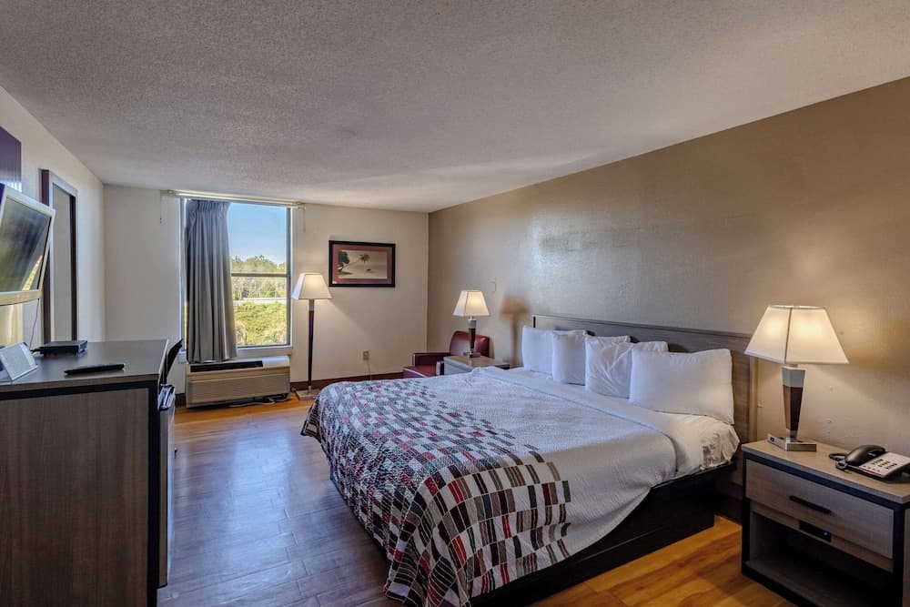 Clarion Pointe