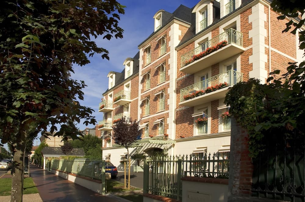  La Closerie – SPA & Résidence Hôtel