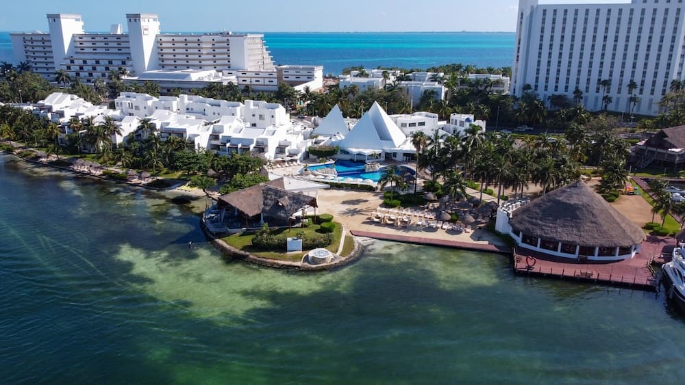 Sunset Marina Resort & Yacht Club