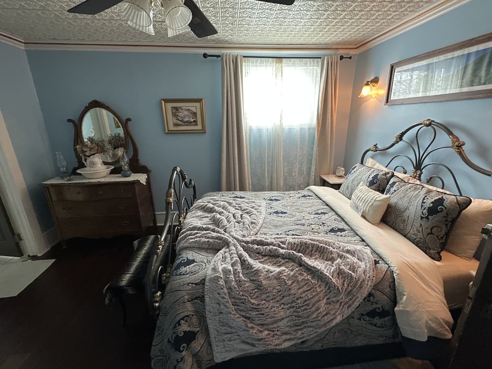 The Alma House Inn