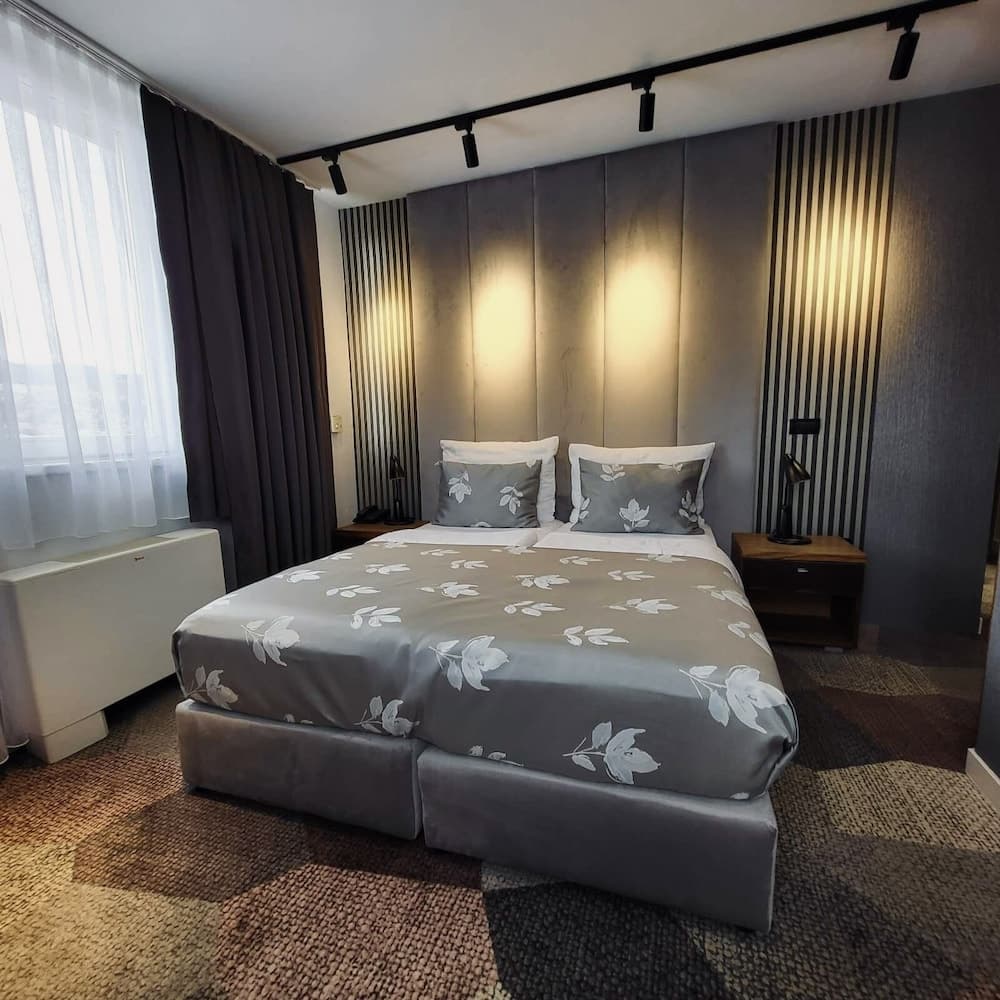 Hecco Deluxe Hotel