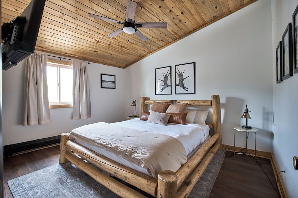 Misty Mountain Lodge