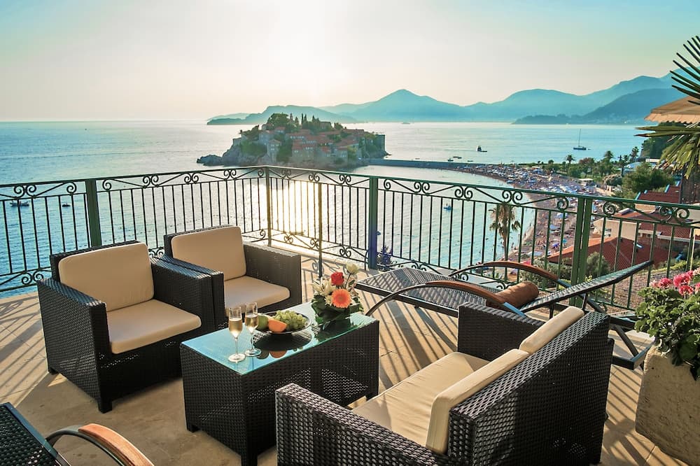 Hotel Azimut