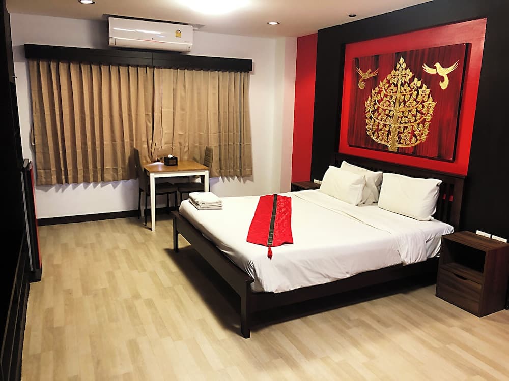 Zip Lounge & Apartments