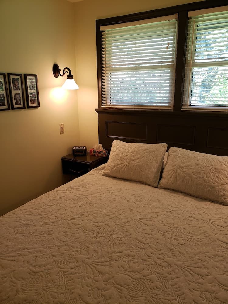 627 On King Bed and Breakfast