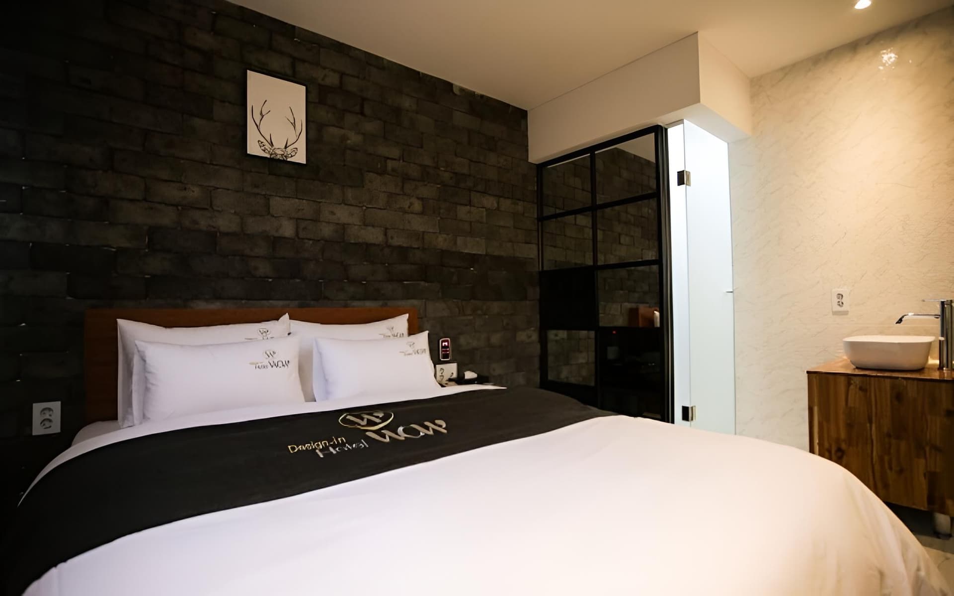 Yongin Hotel Wow