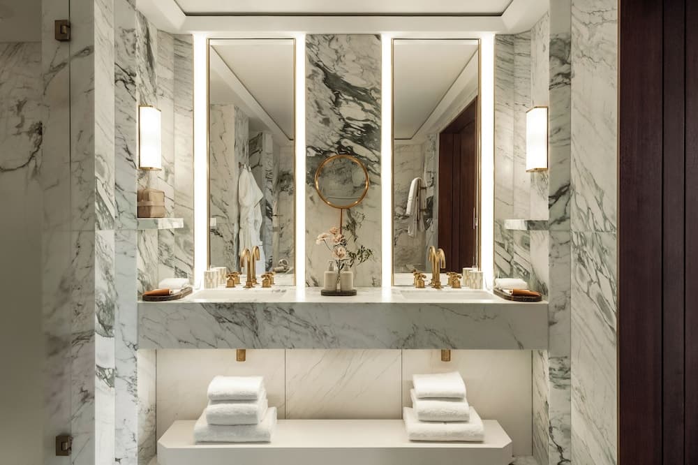 The Chancery Rosewood