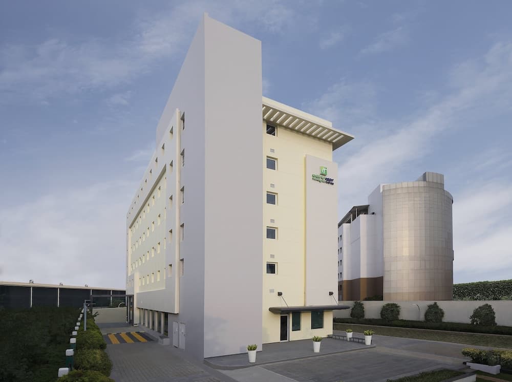 Holiday Inn Express Bengaluru Whitefield Itpl by IHG