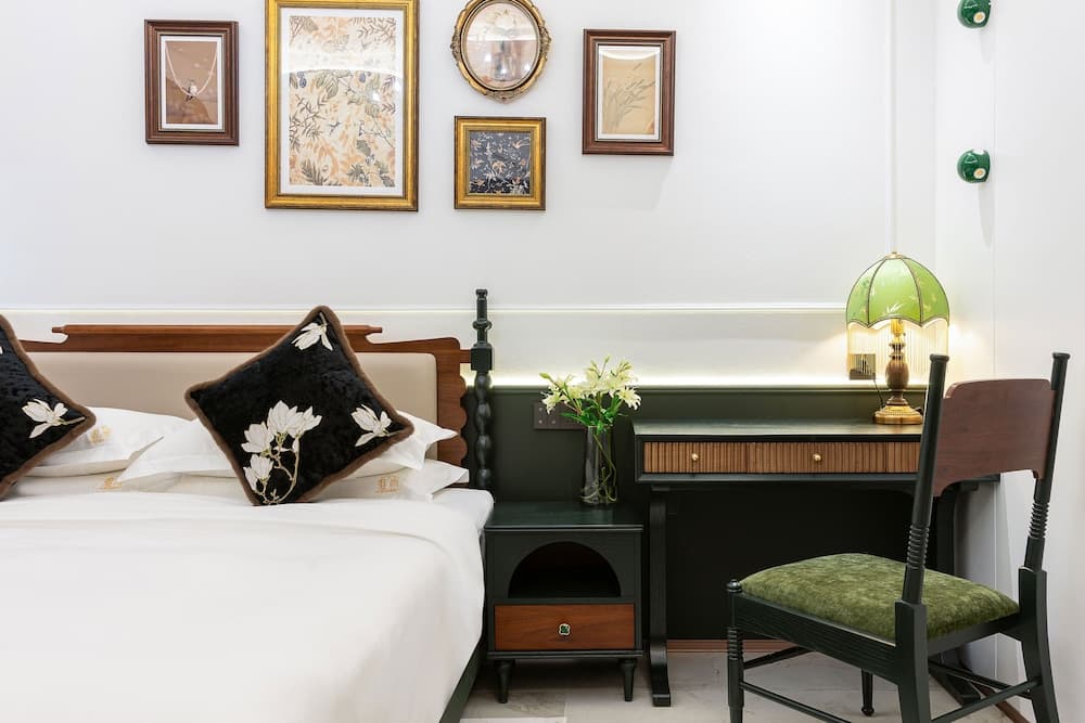Vishan Garden Trendy Hostel