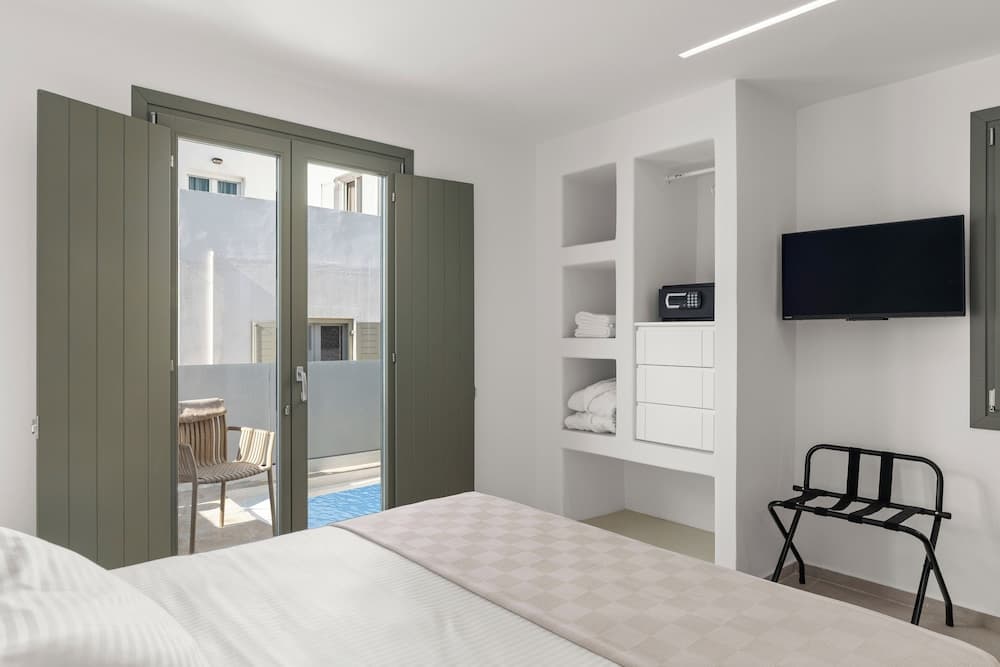 Dream of Paros