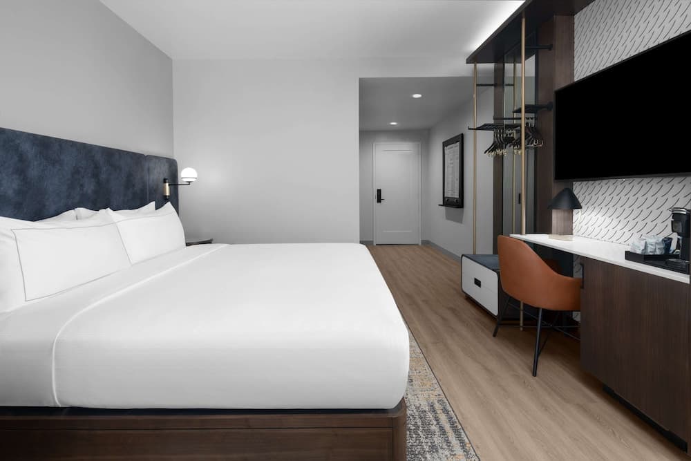 Hotel West & Main Conshohocken Philadelphia, Tapestry Collection