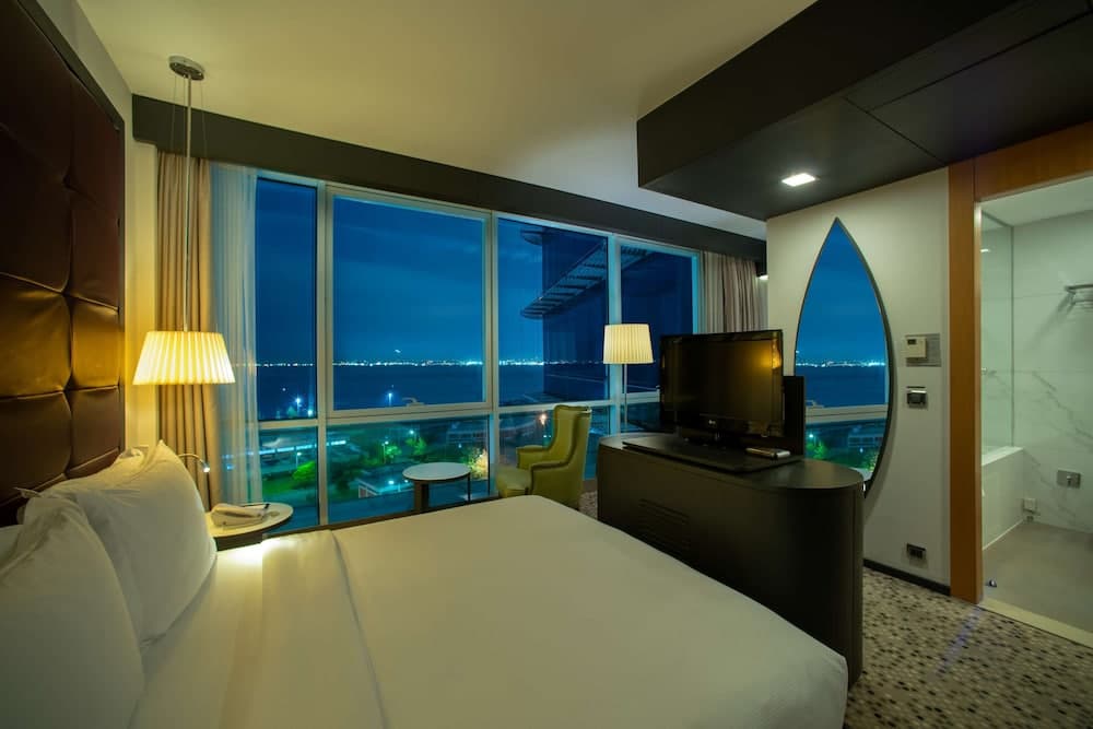 Doubletree by Hilton Istanbul Moda