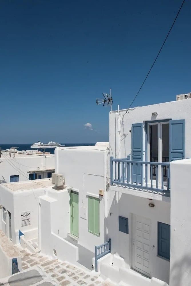 Mykonos High Cloe