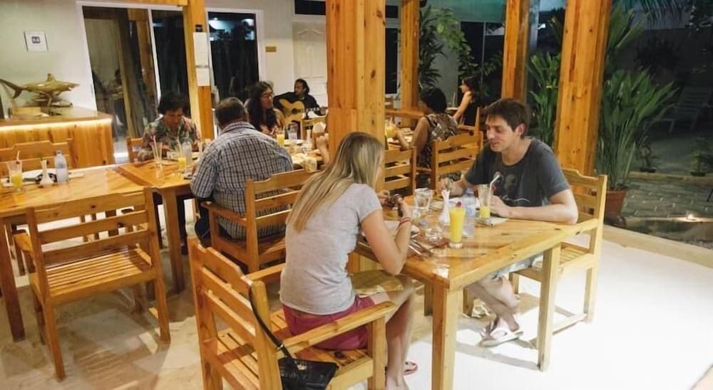 Holiday Lodge