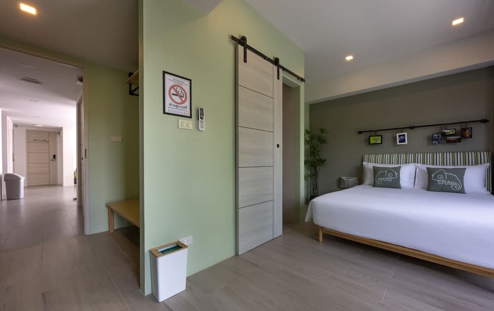 Chamemon Bed Phuket Town
