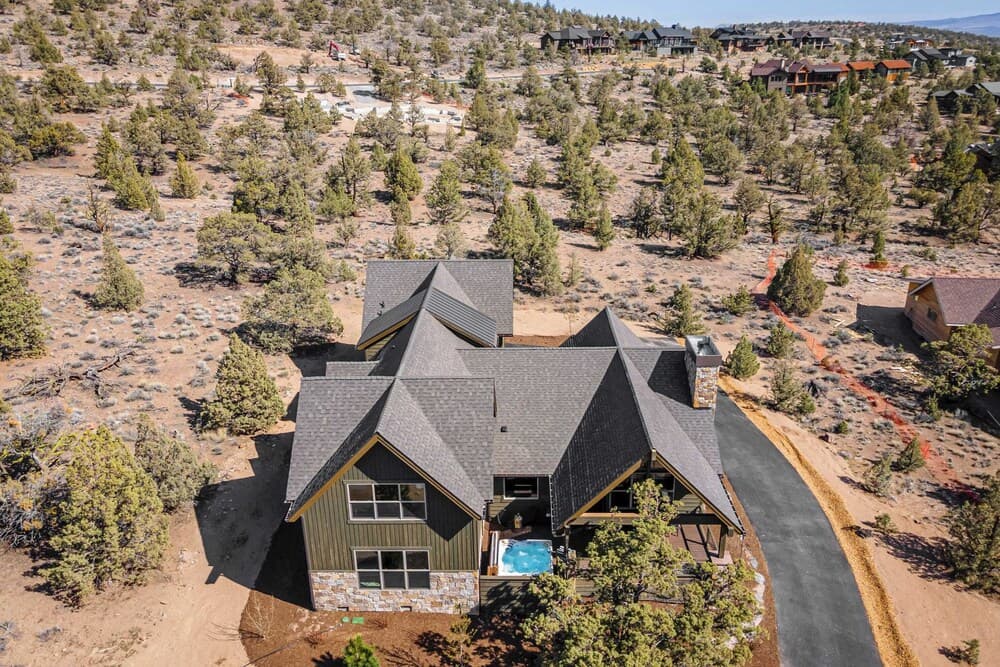 Starview at Brasada Ranch Resort by Avantstay Stunning Home w/ Hottub & Close To World Class Golf!