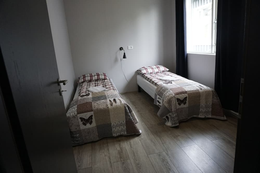 Hlíðarból Apartments