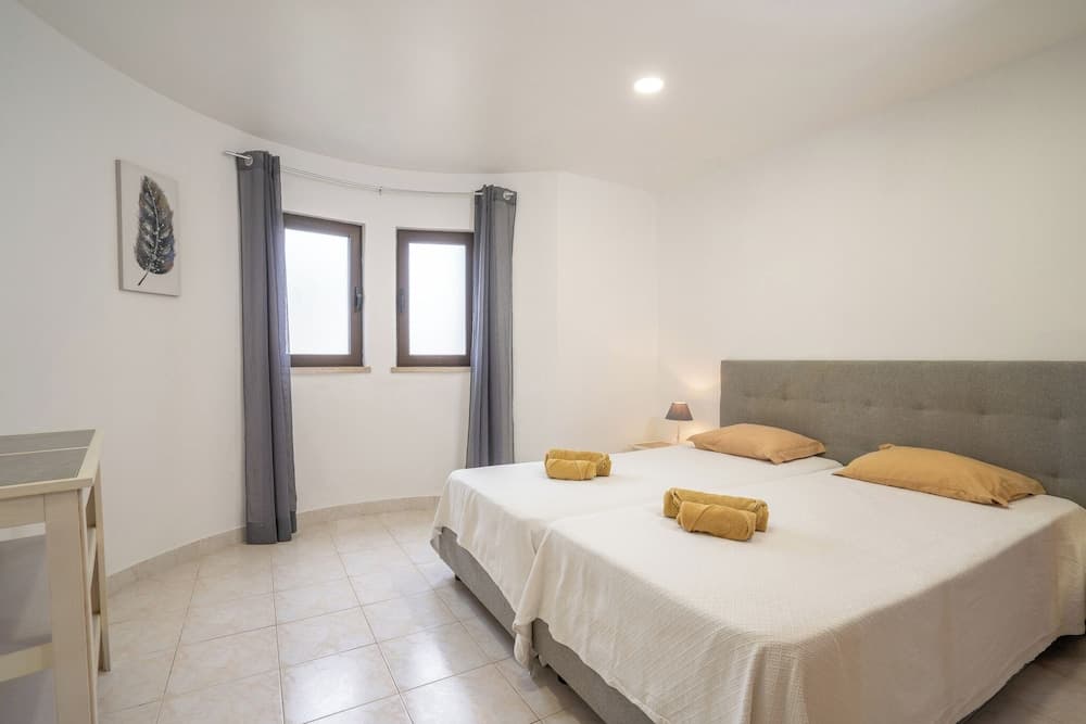 Apartamentos Vale de Carros by Umbral