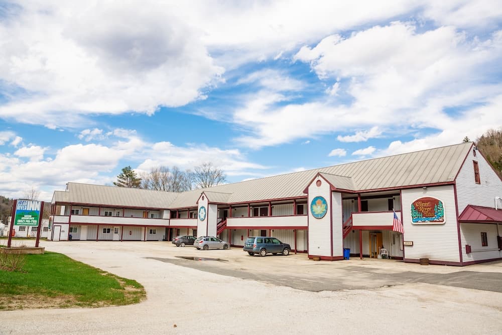 Clear River Inn