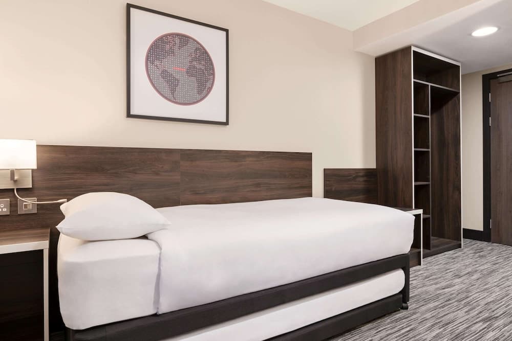 Ramada by Wyndham Cobham