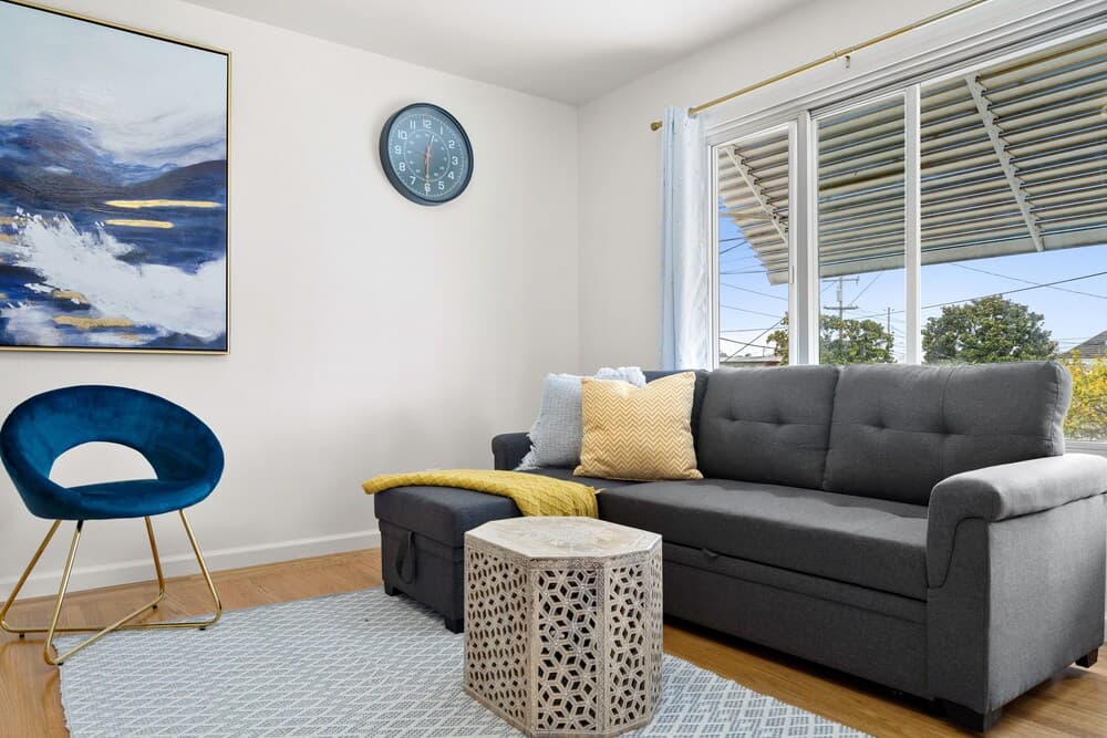 Cozy Private Bedrooms with Shared Bath Kitchen near SFO