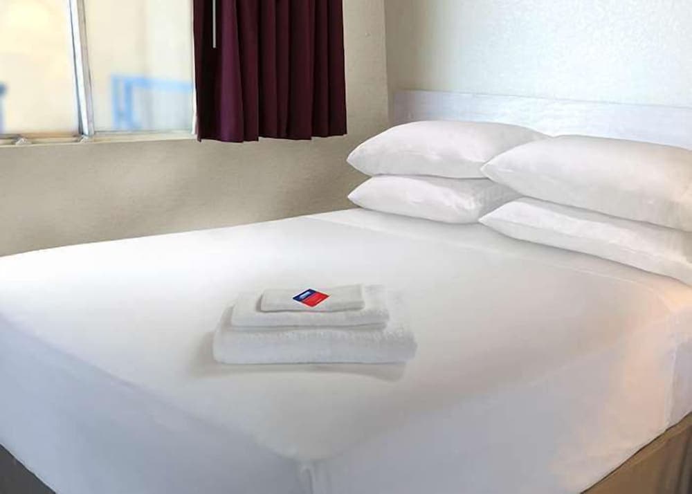 Residential Suites Blue Springs by Hotel O I 70