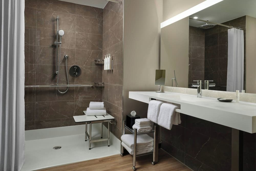 AC Hotel by Marriott Detroit at the Bonstelle