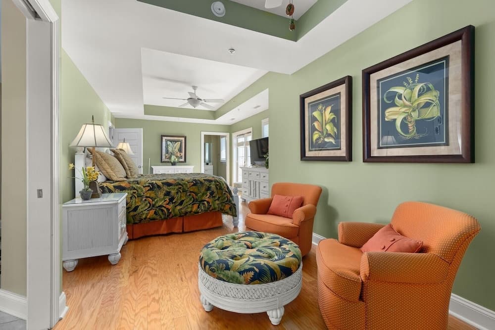 The Charleston 201 4 Bedroom Townhouse by RedAwning