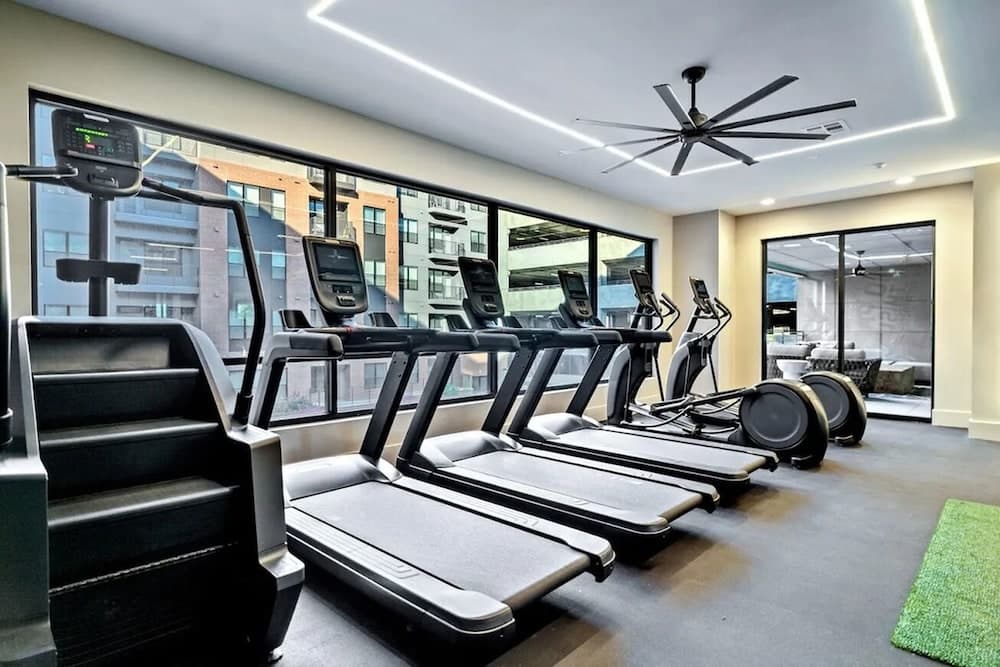 Landing Spectacular 1bd, Gym