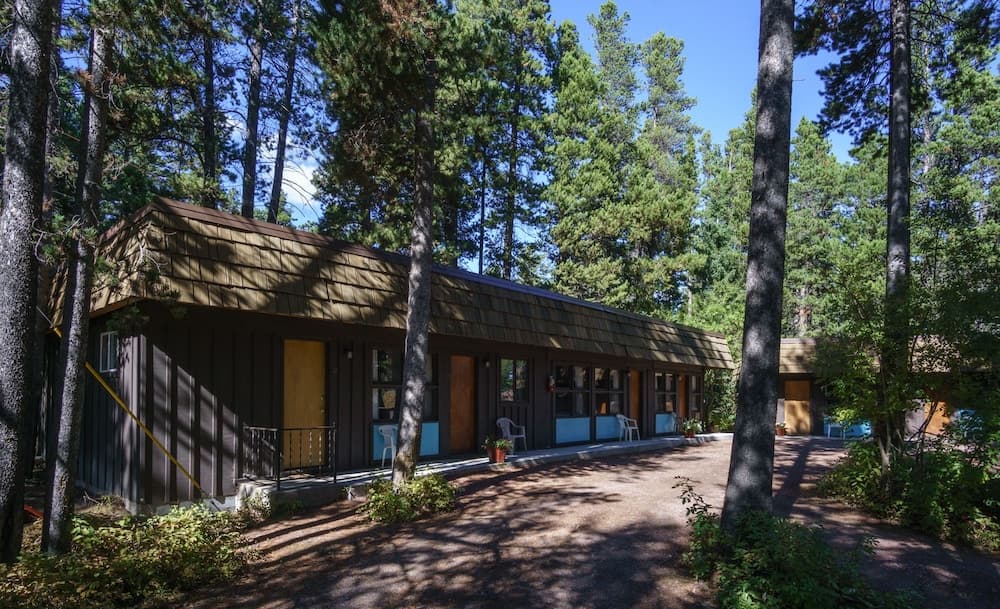 Mountain Pine Motel