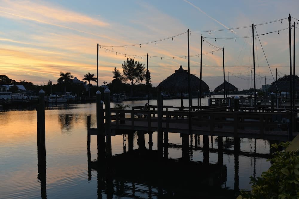 Bay Palms Waterfront Resort - Hotel and Marina