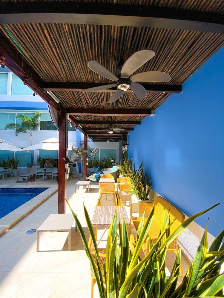 Hotel Blue Concept