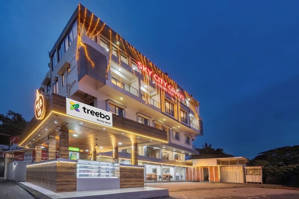 Treebo Sky City Grand