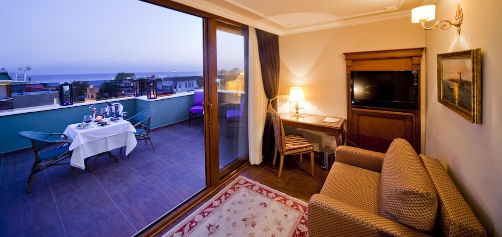 GLK PREMIER The Home Suites & Spa - Boutique Class