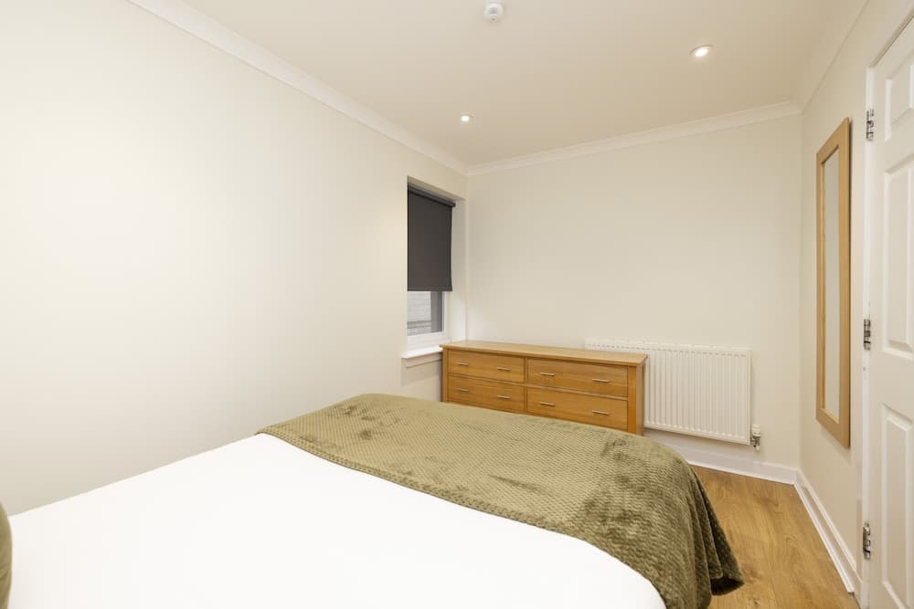 JOIVY Gorgeous Flat Near Edinburgh Castle W/ Parking