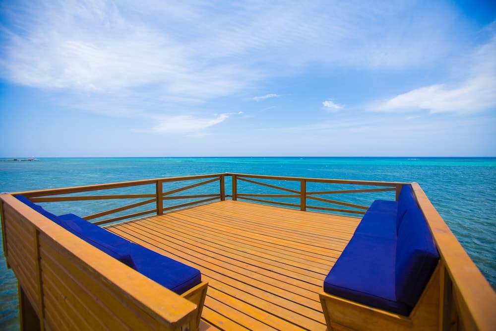 Tortuga Terrace-43 Lawson Rock 3 Bedroom Home by RedAwning
