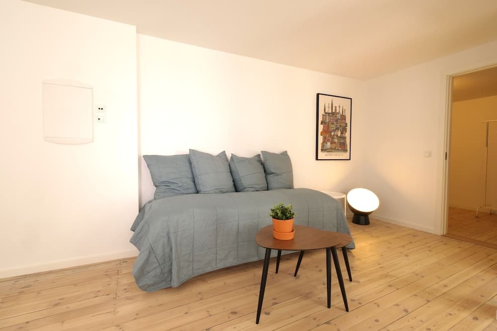 Rent a place to sleep 3
