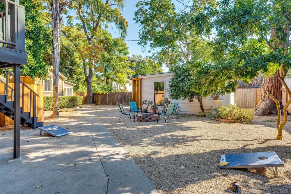 Sleek Sacramento Apt < 2 Mi to Downtown!