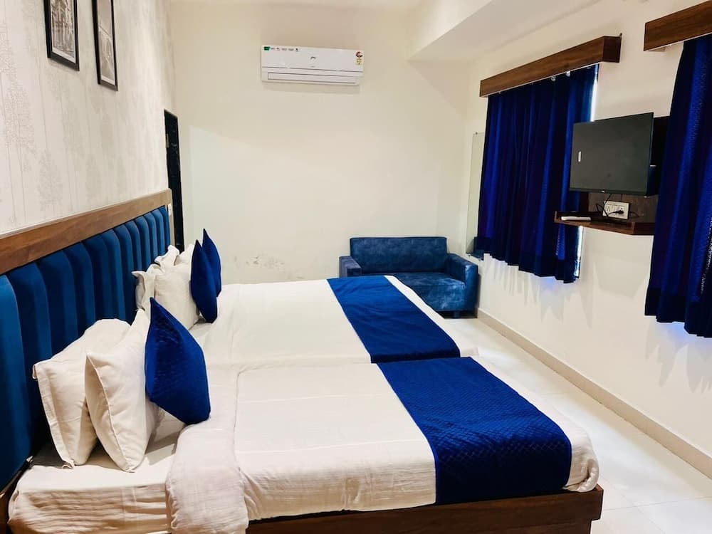 Hotel Hari Kripa Dham Near Prem Mandir By HRG